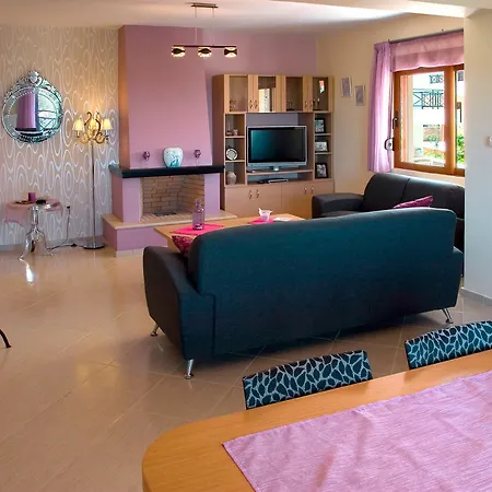 Helidonia Villas Вилла Пиги